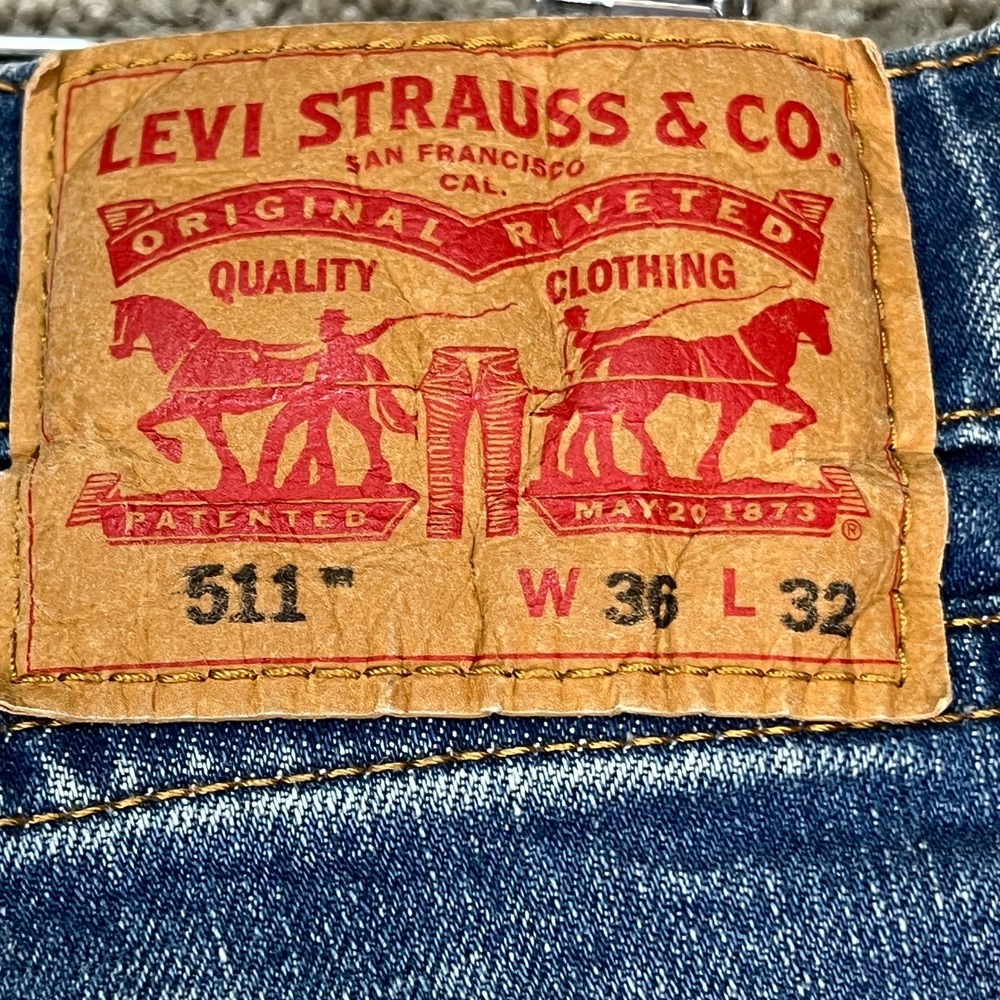 Levis 511 Jeans Mens 36x32 Medium Wash Blue Straight Leg 5 Pocket Denim EUC - Picture 6 of 14